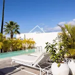 Esperanza Costa Adeje, By Nivariahost * أذيخي