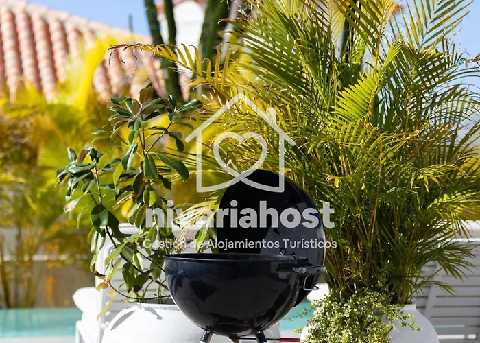 Private Pool & Jacuzzi, Esperanza *