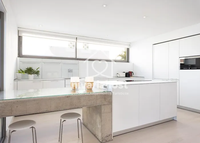 Private Pool & Jacuzzi, Esperanza Willa *