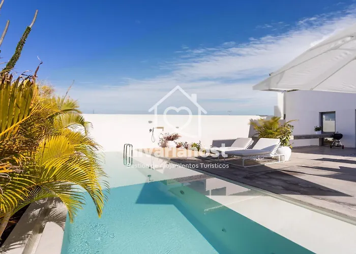 Private Pool & Jacuzzi, Esperanza Willa *