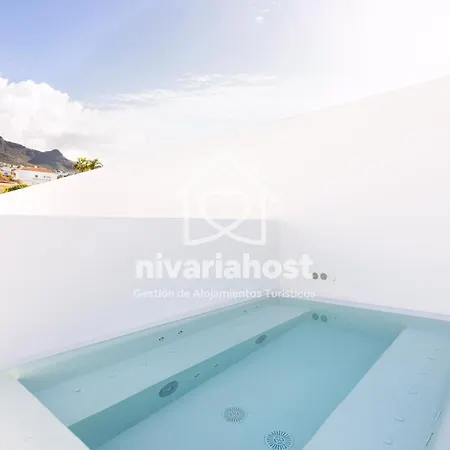 Private Pool & Jacuzzi, Esperanza *