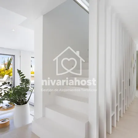 Private Pool & Jacuzzi, Esperanza וילה