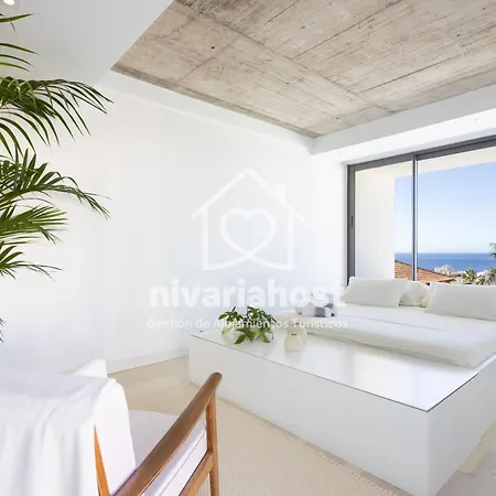 Private Pool & Jacuzzi, Esperanza וילה