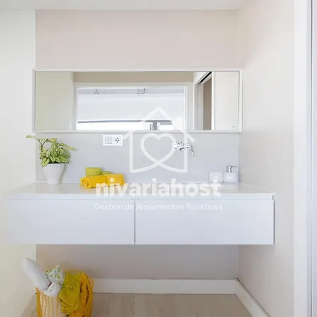 Private Pool & Jacuzzi, Esperanza * אדחה