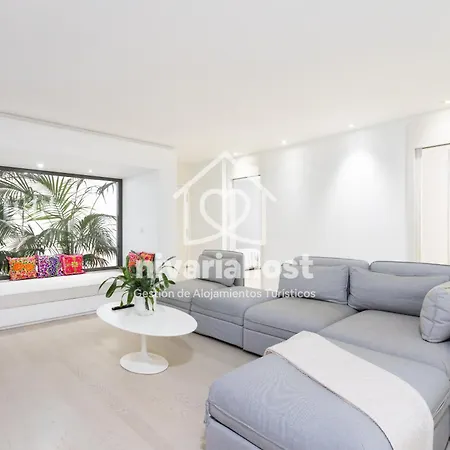 Private Pool & Jacuzzi, Esperanza אדחה