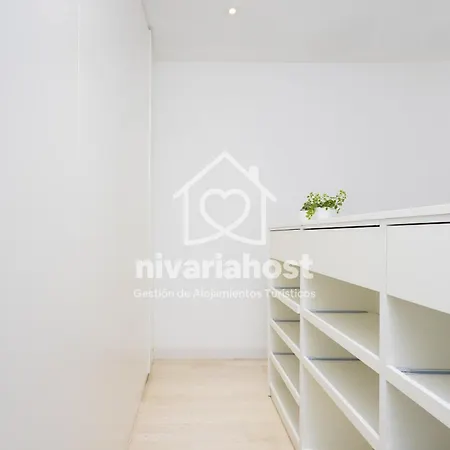 Private Pool & Jacuzzi, Esperanza * אדחה