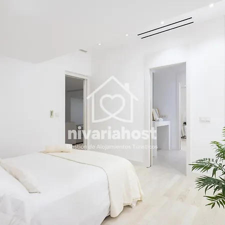 וילה Private Pool & Jacuzzi, Esperanza אדחה