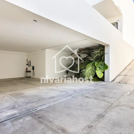 Private Pool & Jacuzzi, Esperanza