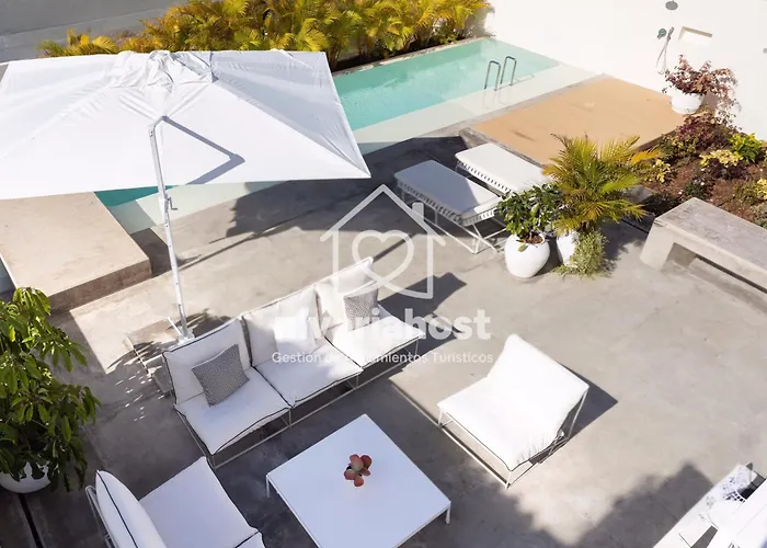 Private Pool & Jacuzzi, Esperanza